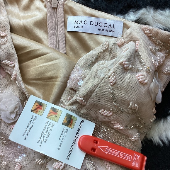 NWT Mac Duggal 3D Floral One Shoulder Gown. B282 - Picture 14 of 16